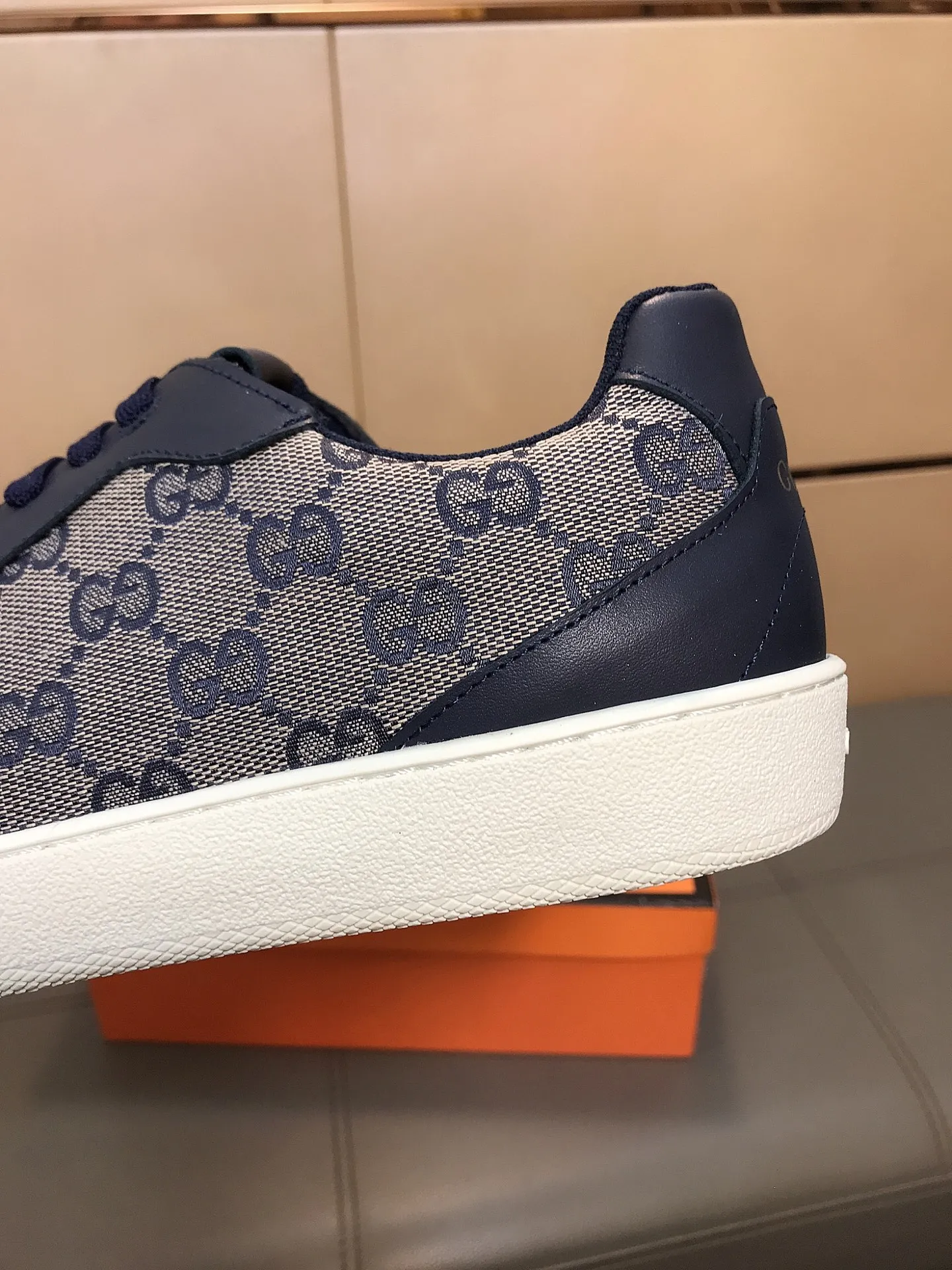 Men's Men's Shoes 230 ⌚️⌚️[GUCCI] Gucci men's casual shoes are absolutely popular 🔥The ultimate matching item for trendy men! Irresistible charm of super texture, the main recommendation, the upper is made of high-quality cowhide with printed fabrics, sheepskin feet, wear-resistant rubber sole, noble and elegant! Extremely comfortable🎁🎁You can be as handsome as you want💪 Size: 38-44!